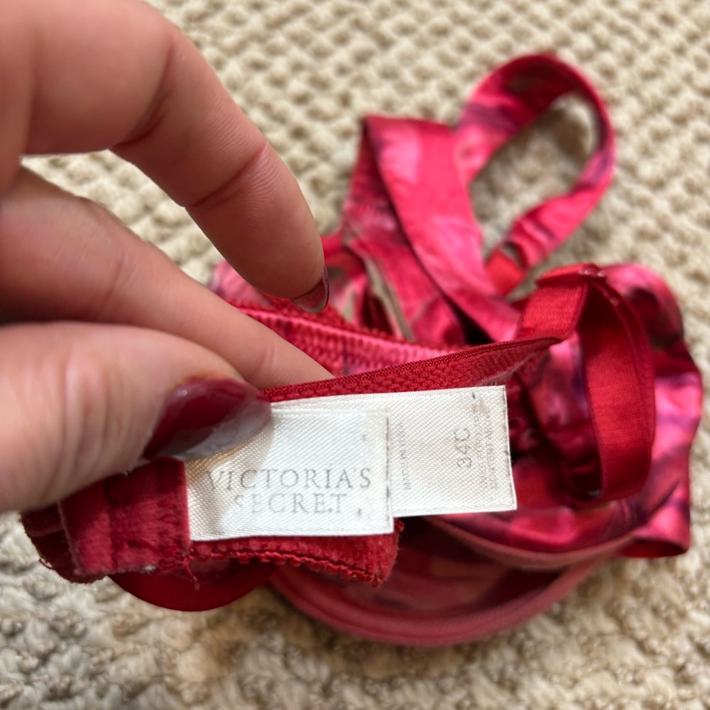 Vintage Victoria’s Secret Second Skin Satin Floral Underwire Bra Size 34C - Picture 9 of 9